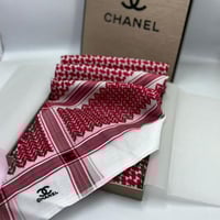 شماغ شانيل كلاسيك احمر غامق دم الغزال الجديد 2024