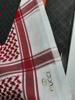 شماغ قوتشي كلاسيك 2025 الجديد احمر غامق