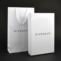 قماش جيفنشي صيفي ابيض أو كريمي ياباني رسمي واقف