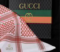 شماغ قوتشي كلاسيك 2025 الجديد احمر غامق