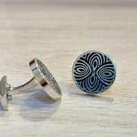 كبك دايموند فضي شكل دائري