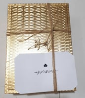 تغليف هدايا كما في الصوره