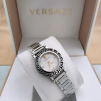 ساعه فرزاتشي نسائي طبق الاصل m00106