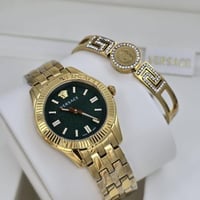 ساعه مع سواره فرزاتشي نسائي طبق الاصل m00115