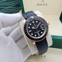 رولكس يخت ماستر 1 بتصميم فاخر وبطارية قوية