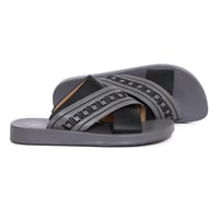 حذاء خليجي طبي