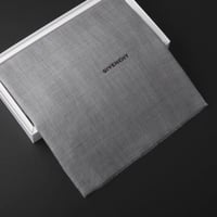 شال جيفنشي كشميري رمادي