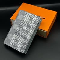 محفظة لويس فيتون