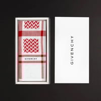 بكج جيفنشي (عادي +كلاسيك +أبيض)