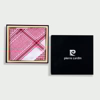 شماغ بييركاردان كلاسيك احمر