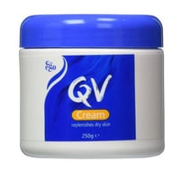 كيوفي Qv مرطب بحجم 250 غرام