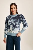 بلوزة ترتر مزينة بنقوش