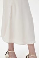 تنورة بقصة كلوش