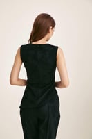 بلوزة بلا أكمام بعقدة جانبية