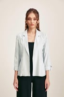 جاكيت مقلم بقصة مفتوحة