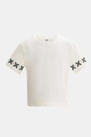 تي شيرت بأكمام مُطرزة