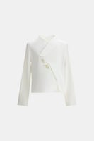 بلوزة مطرزة بورود