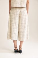 بنطلون تويد بقصة واسعة