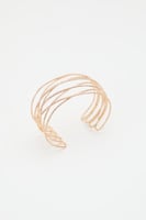 إسوراة عريضة بتصميم مفتوح