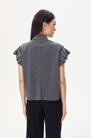 جاكيت بأكمام بكسرات