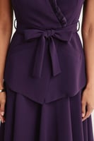 جاكيت بلا أكمام برباط