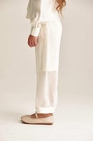 بنطلون شفاف بخصر عالي