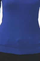 بلوزة بيسك بياقة عالية