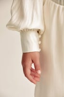 قميص لامع مزين باللؤلؤ