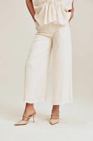 بنطلون سادة بأرجل واسعة