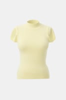 بلوزة بيسك بأكمام قصيرة