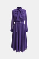 فستان بياقة بربطة بحزام