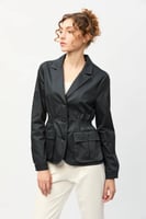 جاكيت مزين بجيوب