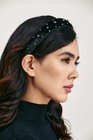 طوق شعر مخمل مزين بالخرز