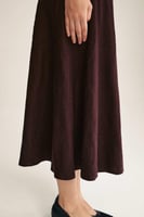 تنورة بقصة كلوش