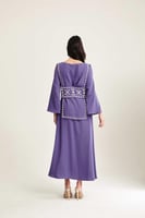 فستان قفطان مزين باللؤلؤ