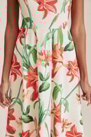 فستان مورد بلا أكمام