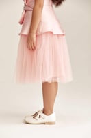 تنورة تول منفوشة