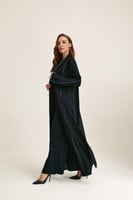 عباية بتفاصيل جلد