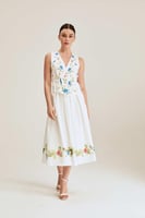 جاكيت مورد بلا أكمام