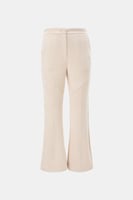 بنطلون واسع من أسفل