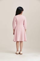 فستان تويد مزين بأزرار