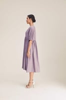 فستان واسع بكسرات