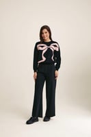 كنزة مزينة بالترتر