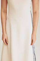 فستان بلا أكمام مطبع