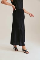 تنورة بليسيه بخصر مطاطي