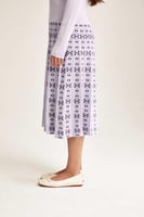 تنورة بنقوش هندسية