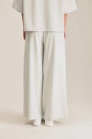 بنطلون واسع بخصر مطاطي