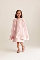 فستان بكاب مزين بالورود