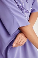 جلابية مُطرزة بالورود