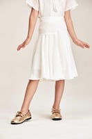 تنورة ميدي بطيات